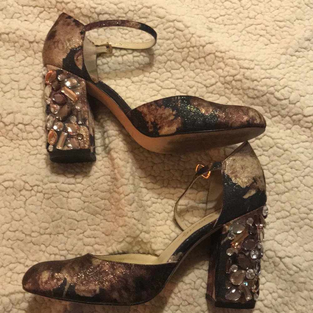 Elegant shoes